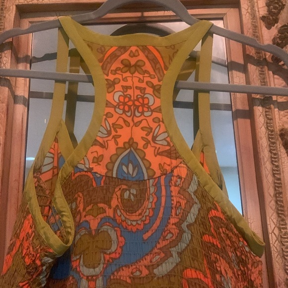 Beautiful colorful silky sleeveless designer dress ( sweater included) - Picture 7 of 7